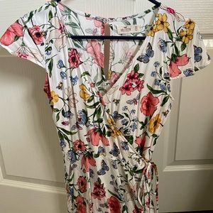 cute romper from Hollister. size 0